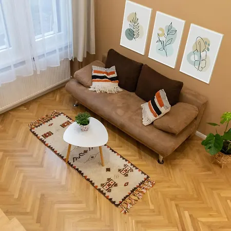 Luther Cappucino For 3 People, Free Ac Budapest