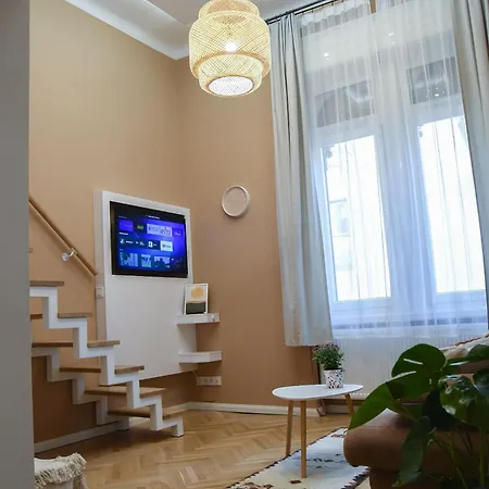 Luther Cappucino For 3 People, Free Ac * Budapest