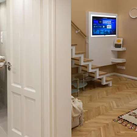 Lejlighed Luther Cappucino For 3 People, Free Ac Budapest