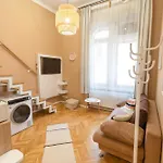 Luther Cappucino For 3 People, Free Ac * Budapeşte