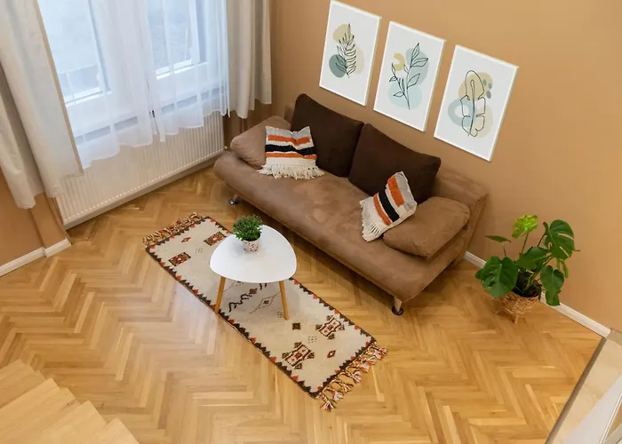 Luther Cappucino For 3 People, Free Ac Budapest