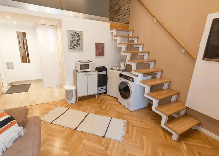Luther Cappucino For 3 People, Free Ac Budapest